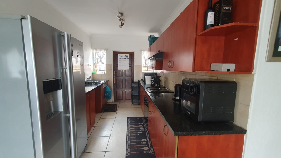 3 Bedroom Property for Sale in Roseacre Gauteng