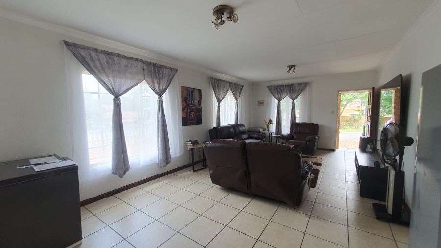 3 Bedroom Property for Sale in Roseacre Gauteng