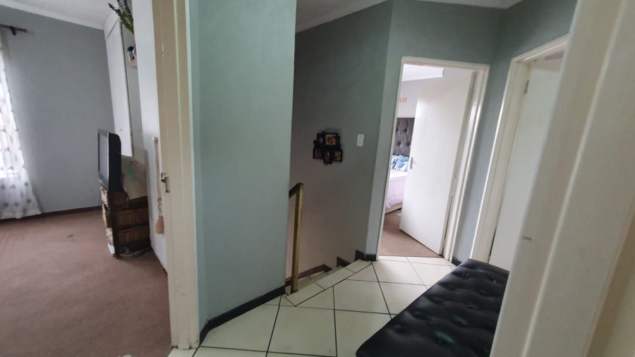 3 Bedroom Property for Sale in South Crest Gauteng