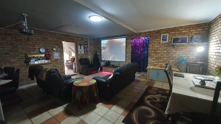 3 Bedroom Property for Sale in South Crest Gauteng