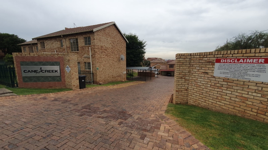 3 Bedroom Property for Sale in South Crest Gauteng