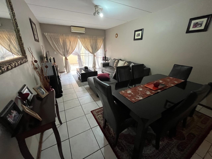 2 Bedroom Property for Sale in New Redruth Gauteng
