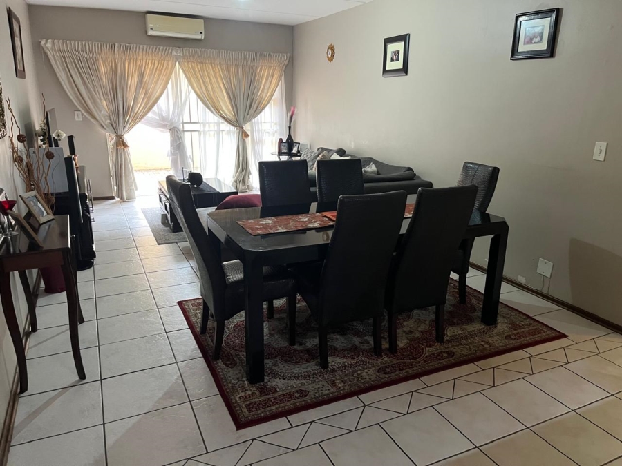 2 Bedroom Property for Sale in New Redruth Gauteng
