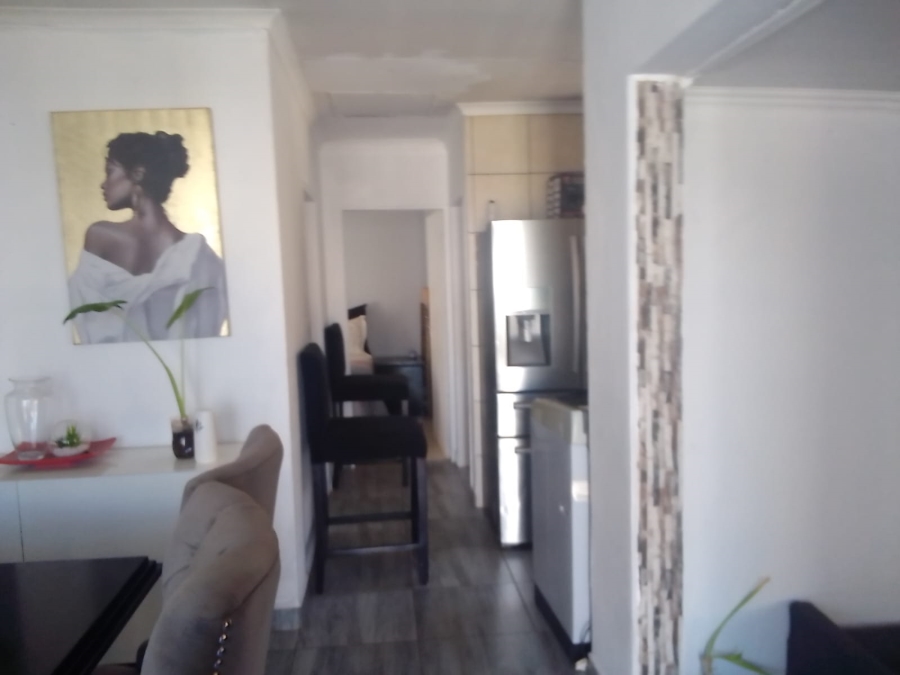 2 Bedroom Property for Sale in Mohlakeng Gauteng