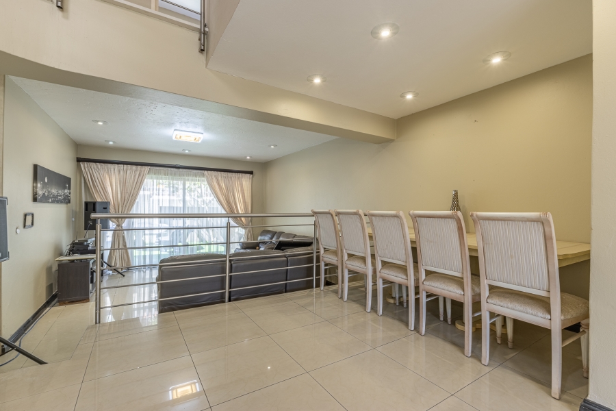 To Let 4 Bedroom Property for Rent in Dowerglen Gauteng