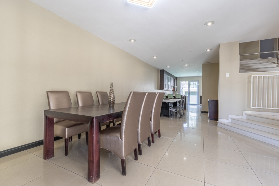 To Let 4 Bedroom Property for Rent in Dowerglen Gauteng