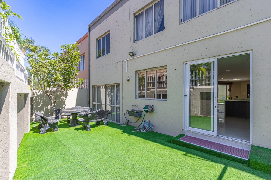 To Let 4 Bedroom Property for Rent in Dowerglen Gauteng