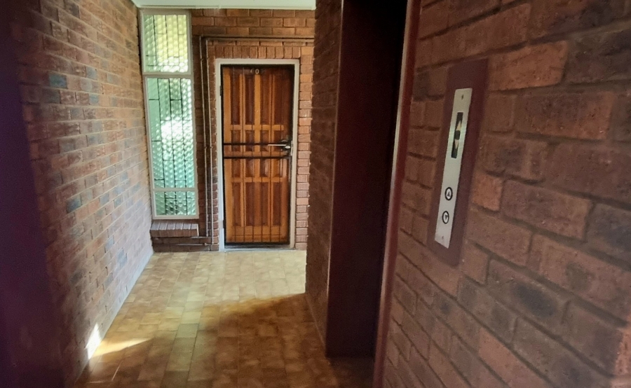 2 Bedroom Property for Sale in Wonderboom South Gauteng