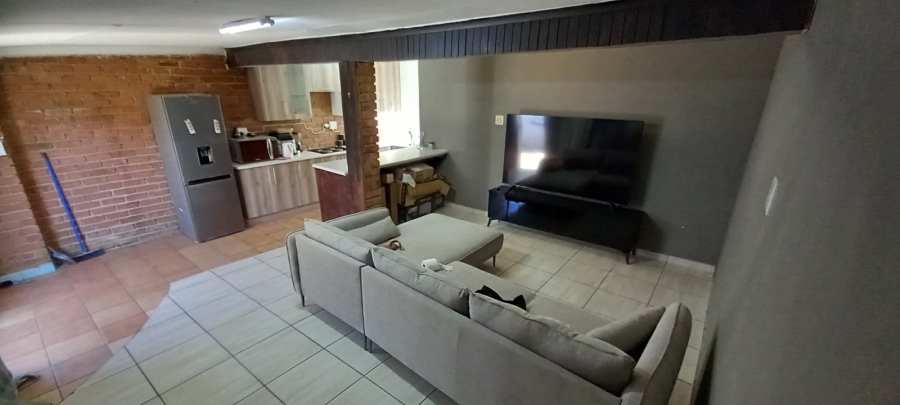 To Let 1 Bedroom Property for Rent in Witpoortjie Gauteng