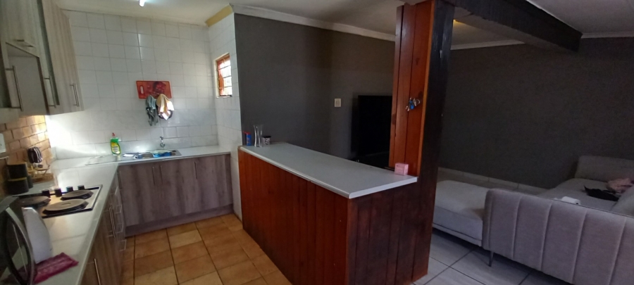 To Let 1 Bedroom Property for Rent in Witpoortjie Gauteng