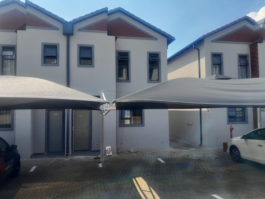 To Let 2 Bedroom Property for Rent in Honeydew Gauteng
