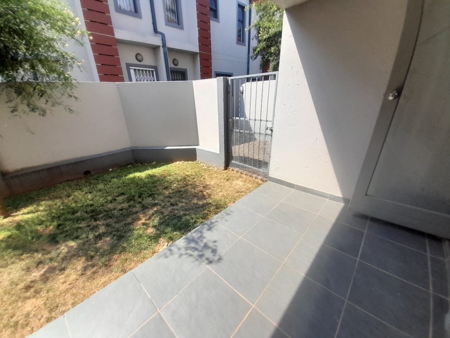 To Let 2 Bedroom Property for Rent in Honeydew Gauteng