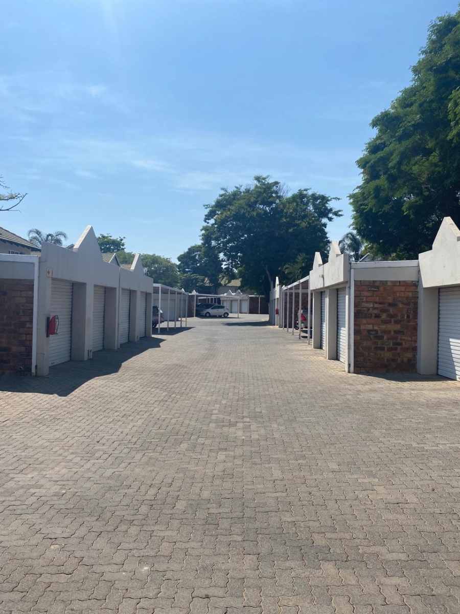 2 Bedroom Property for Sale in Wapadrand Gauteng