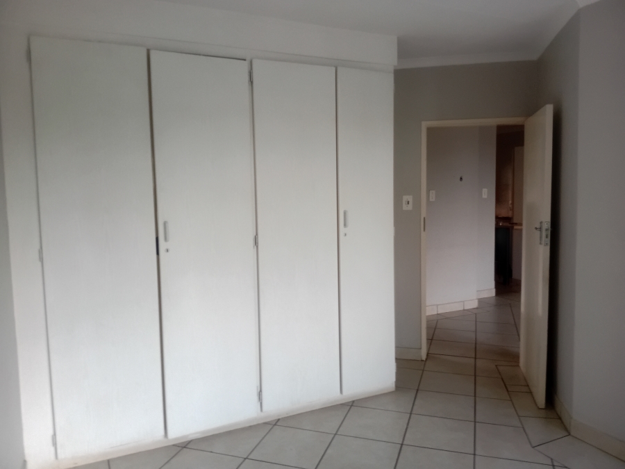 2 Bedroom Property for Sale in Wapadrand Gauteng