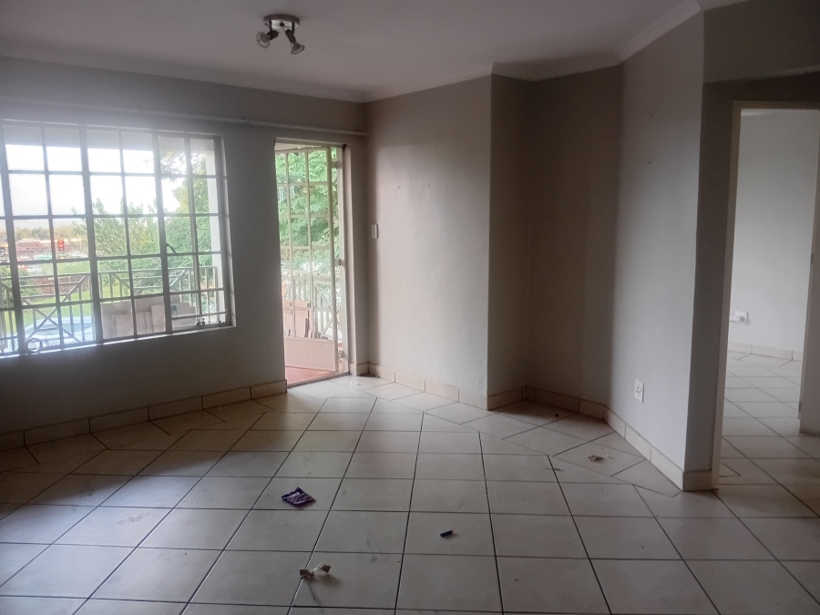 2 Bedroom Property for Sale in Wapadrand Gauteng