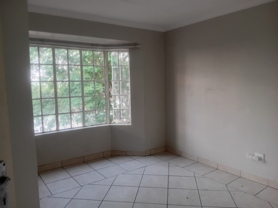 2 Bedroom Property for Sale in Wapadrand Gauteng