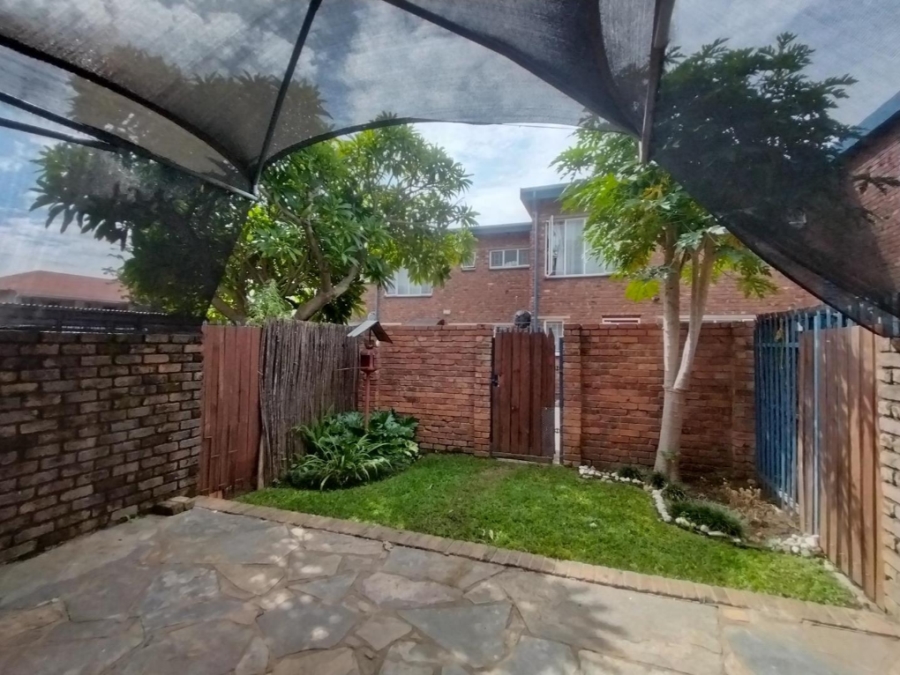 2 Bedroom Property for Sale in Roseville Gauteng