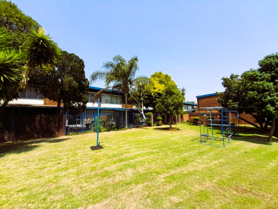 2 Bedroom Property for Sale in Roseville Gauteng