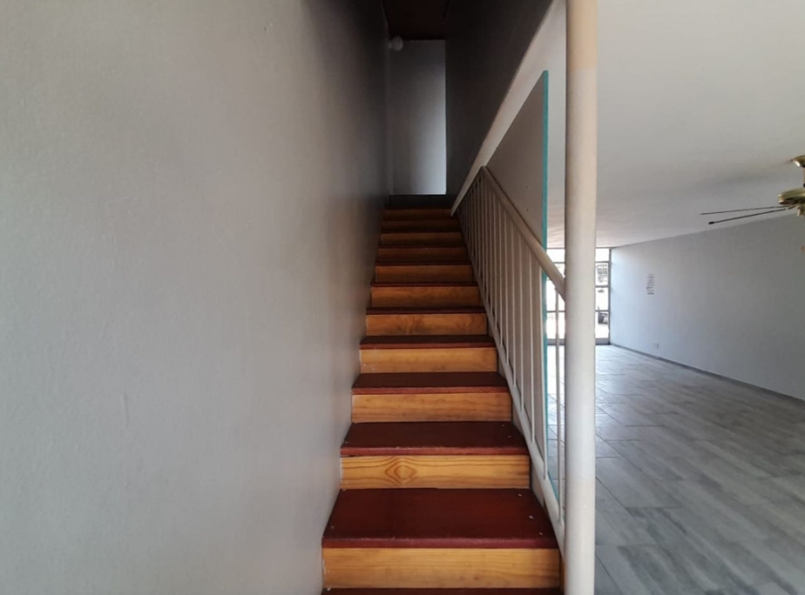 2 Bedroom Property for Sale in Roseville Gauteng