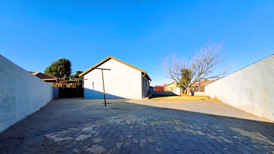 3 Bedroom Property for Sale in Danville Gauteng