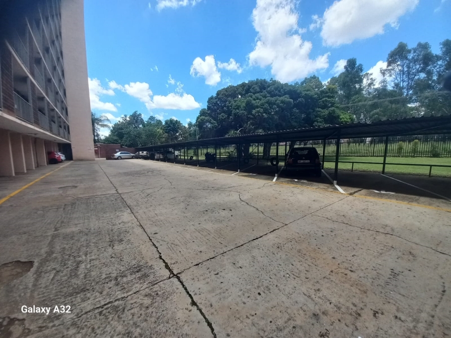 2 Bedroom Property for Sale in Weavind Park Gauteng