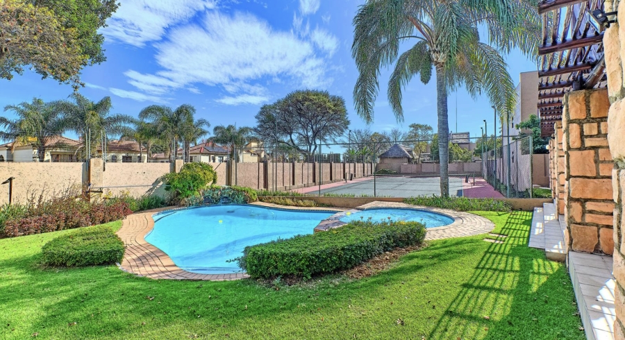 To Let 2 Bedroom Property for Rent in Sunninghill Gauteng