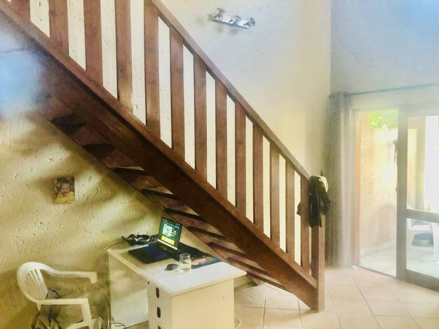 To Let 2 Bedroom Property for Rent in Sunninghill Gauteng