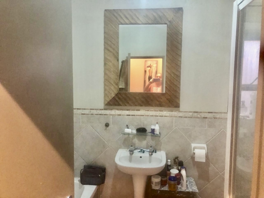 To Let 2 Bedroom Property for Rent in Sunninghill Gauteng