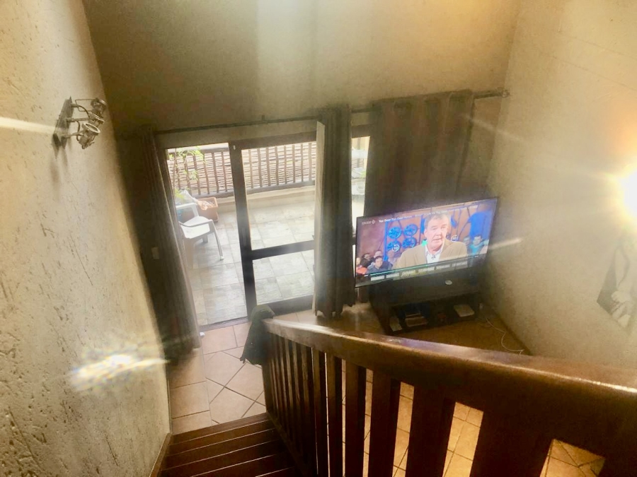 To Let 2 Bedroom Property for Rent in Sunninghill Gauteng