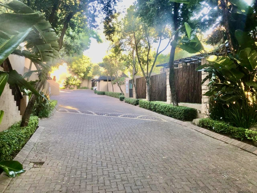 To Let 2 Bedroom Property for Rent in Sunninghill Gauteng