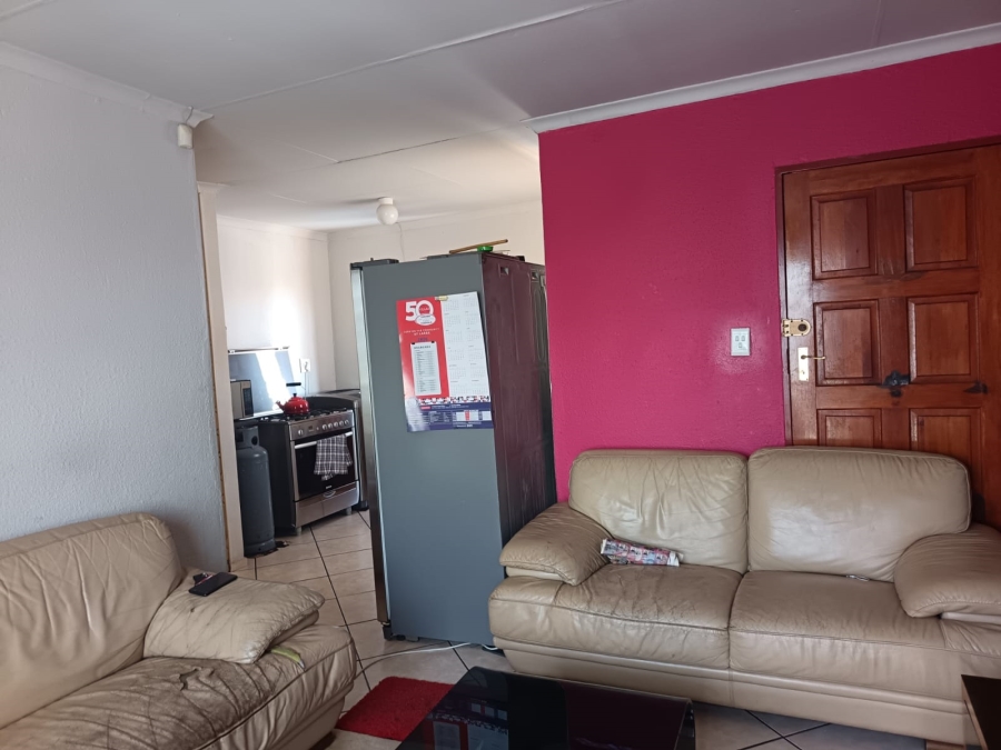 3 Bedroom Property for Sale in Clayville Gauteng