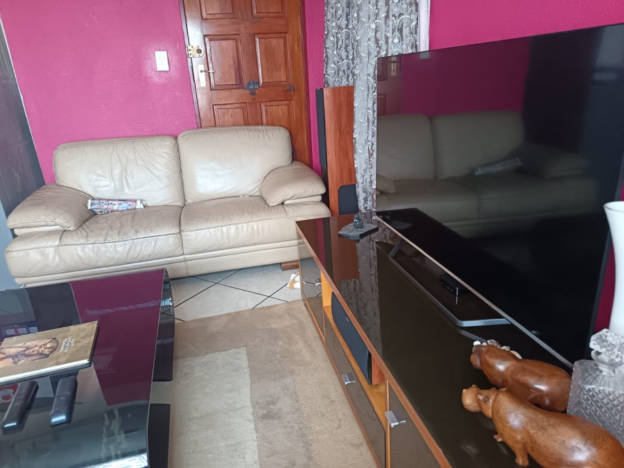 3 Bedroom Property for Sale in Clayville Gauteng