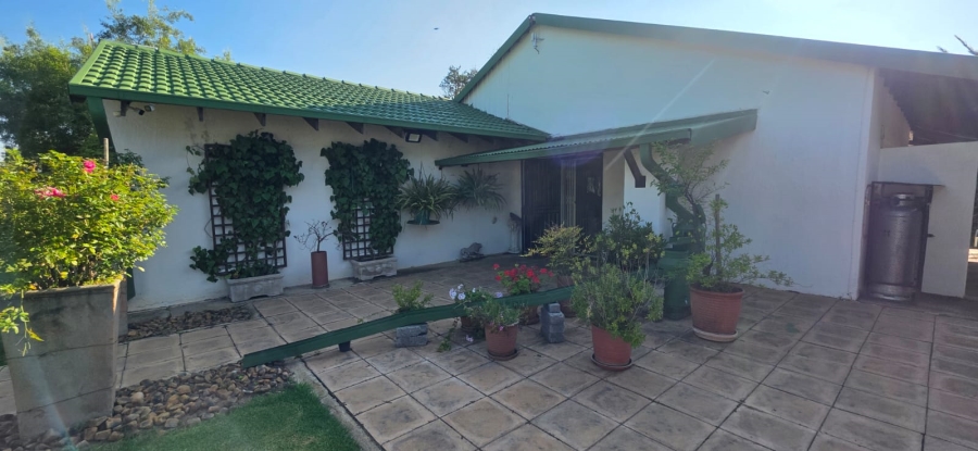 5 Bedroom Property for Sale in Blignautsrus A H Gauteng