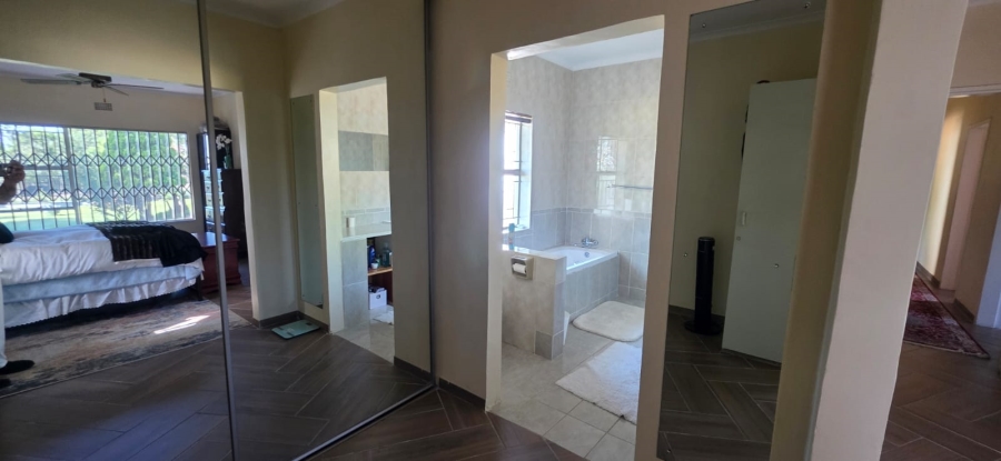 5 Bedroom Property for Sale in Blignautsrus A H Gauteng