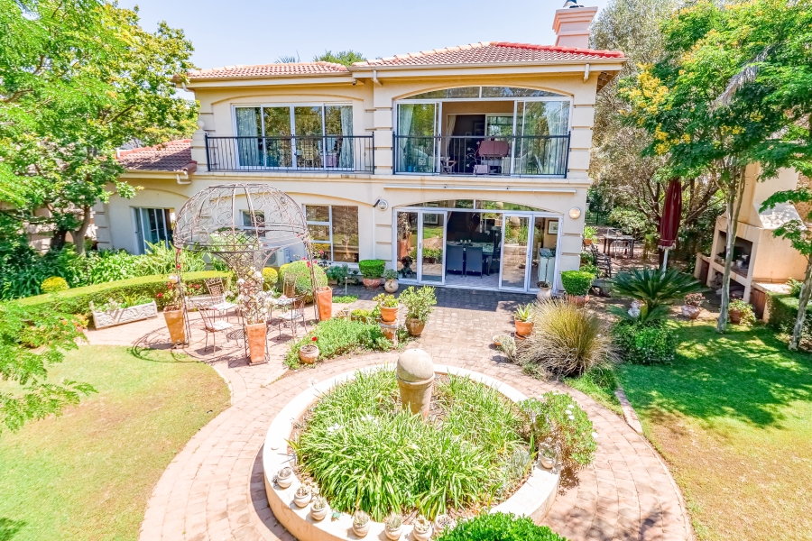 4 Bedroom Property for Sale in Silver Lakes Golf Estate Gauteng