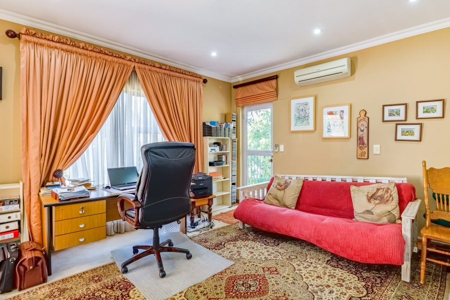 4 Bedroom Property for Sale in Silver Lakes Golf Estate Gauteng