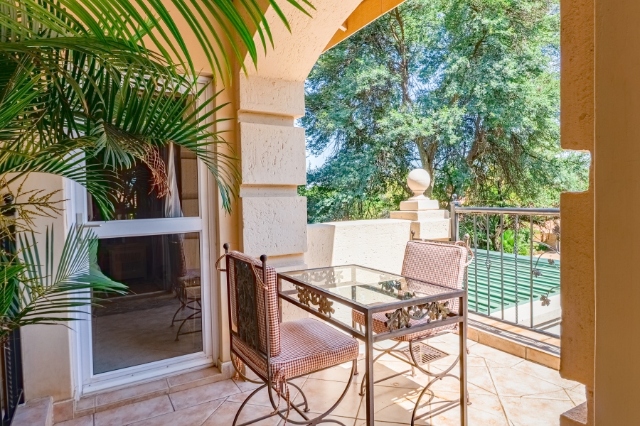 4 Bedroom Property for Sale in Silver Lakes Golf Estate Gauteng