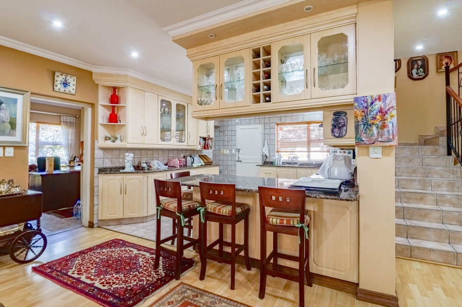 4 Bedroom Property for Sale in Silver Lakes Golf Estate Gauteng