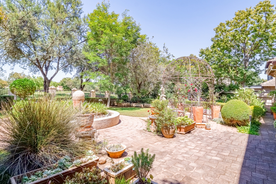 4 Bedroom Property for Sale in Silver Lakes Golf Estate Gauteng