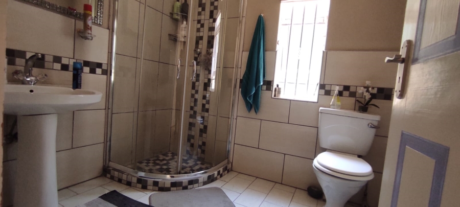 3 Bedroom Property for Sale in Observatory Gauteng