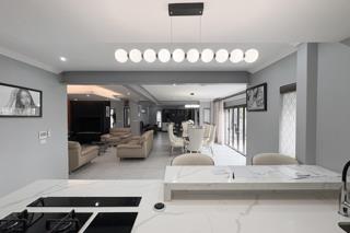 5 Bedroom Property for Sale in Greenstone Hill Gauteng