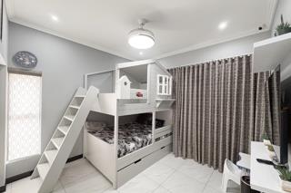 5 Bedroom Property for Sale in Greenstone Hill Gauteng