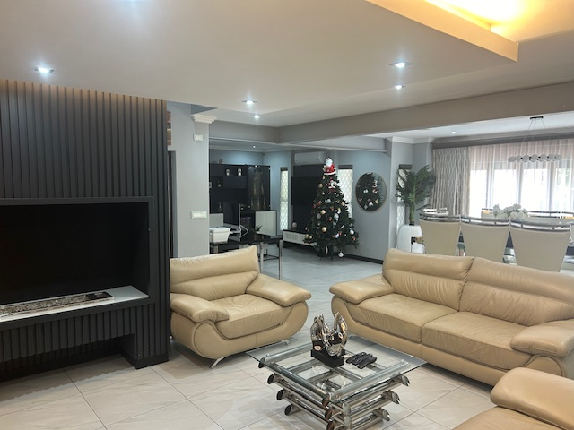 5 Bedroom Property for Sale in Greenstone Hill Gauteng