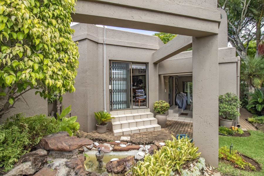 3 Bedroom Property for Sale in Magaliessig Gauteng