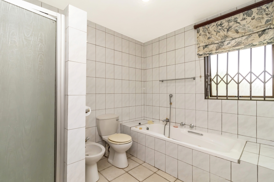 3 Bedroom Property for Sale in Magaliessig Gauteng