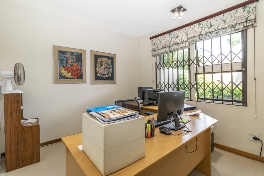 3 Bedroom Property for Sale in Magaliessig Gauteng