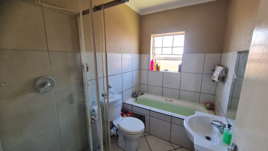 2 Bedroom Property for Sale in Croydon Gauteng