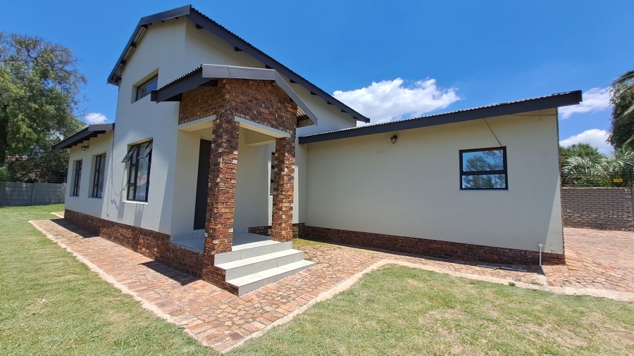 3 Bedroom Property for Sale in Rensburg Gauteng