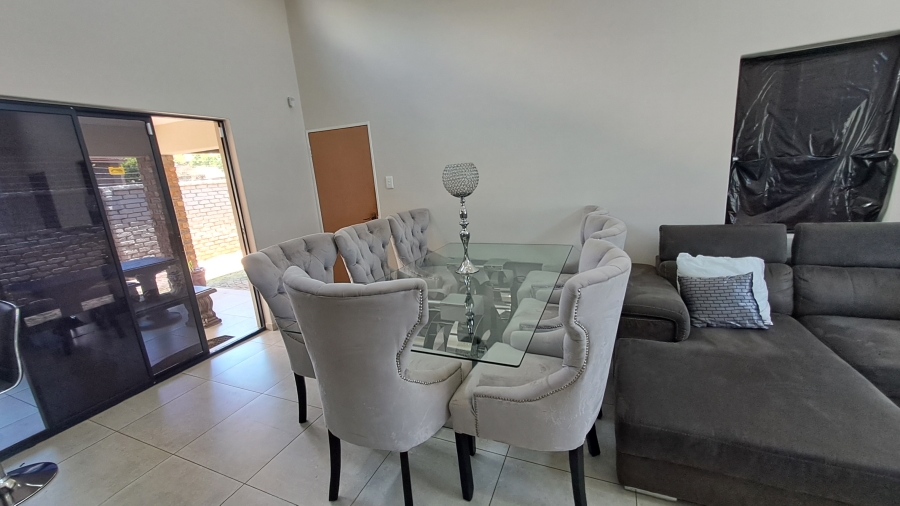3 Bedroom Property for Sale in Rensburg Gauteng