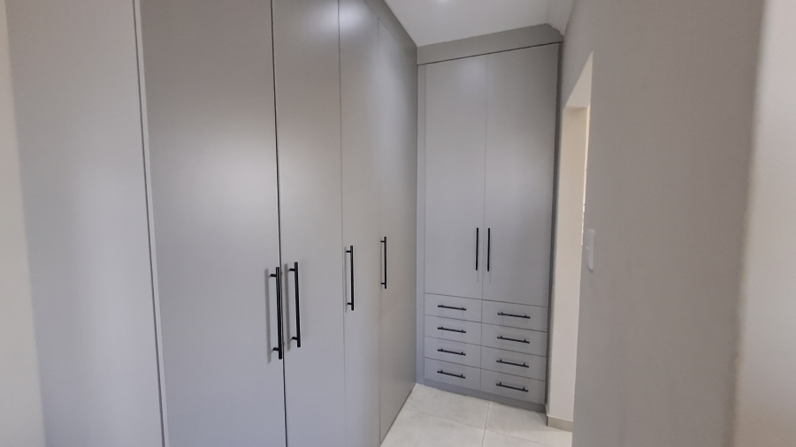 3 Bedroom Property for Sale in Rensburg Gauteng